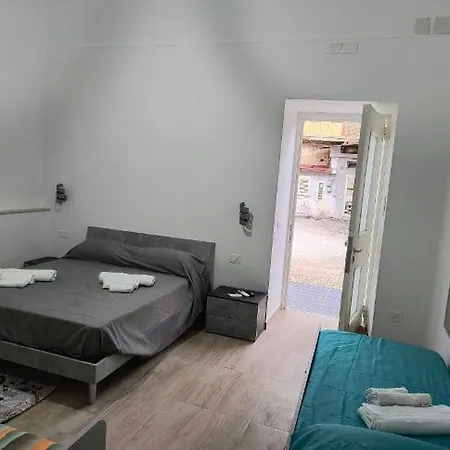 Couette-café Revolution 2 Bed E Breakfast