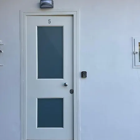 Revolution 2 Bed E Breakfast 3* カゼルタ