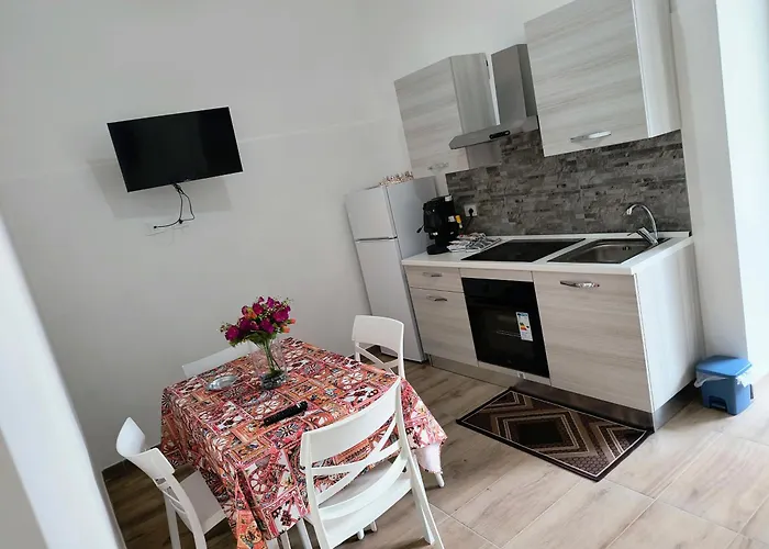 ベッド・アンド・ブレックファスト Revolution 2 Bed E Breakfast 3*