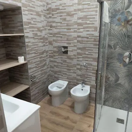 Revolution 2 Bed E Breakfast B&B